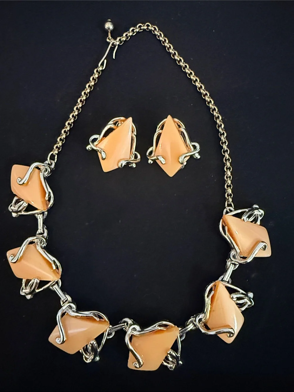 Vintage 50s Mid Century Orange Thermoset Lucite Necklace Earrings Set